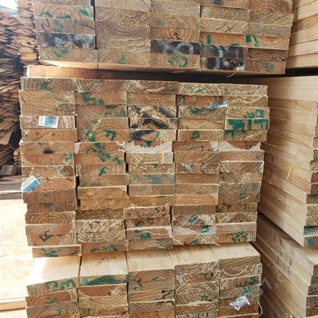 辐射松木板建筑木方打包装木条定制各种尺寸实木木架条
