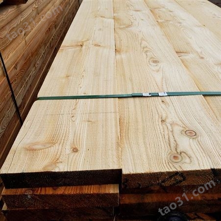 落叶松木方枕木物流打包木条工程木跳板实木木料